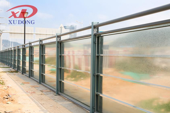 深圳鋼結(jié)構(gòu)圍擋價格貴不貴？哪個廠家性價比高