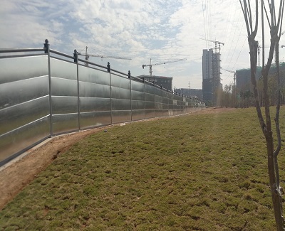 建筑施工中，工程圍擋廠家批量銷售更顯優(yōu)勢(shì)