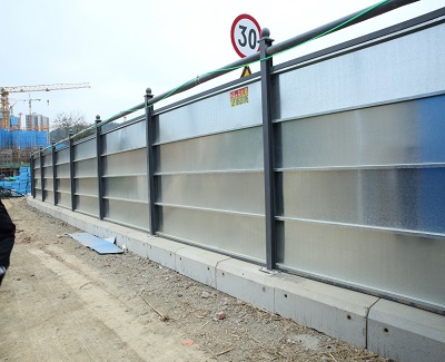 深圳圍擋多少錢一米？批發(fā)價(jià)格貴不貴？