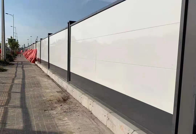 深圳圍擋廠家建議建筑施工行業(yè)選購圍擋需要注意事項(xiàng)