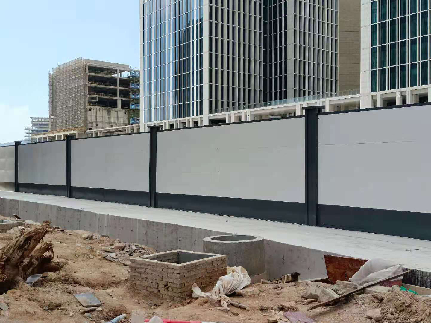 來(lái)跟大家聊聊房地產(chǎn)建設(shè)用施工圍擋